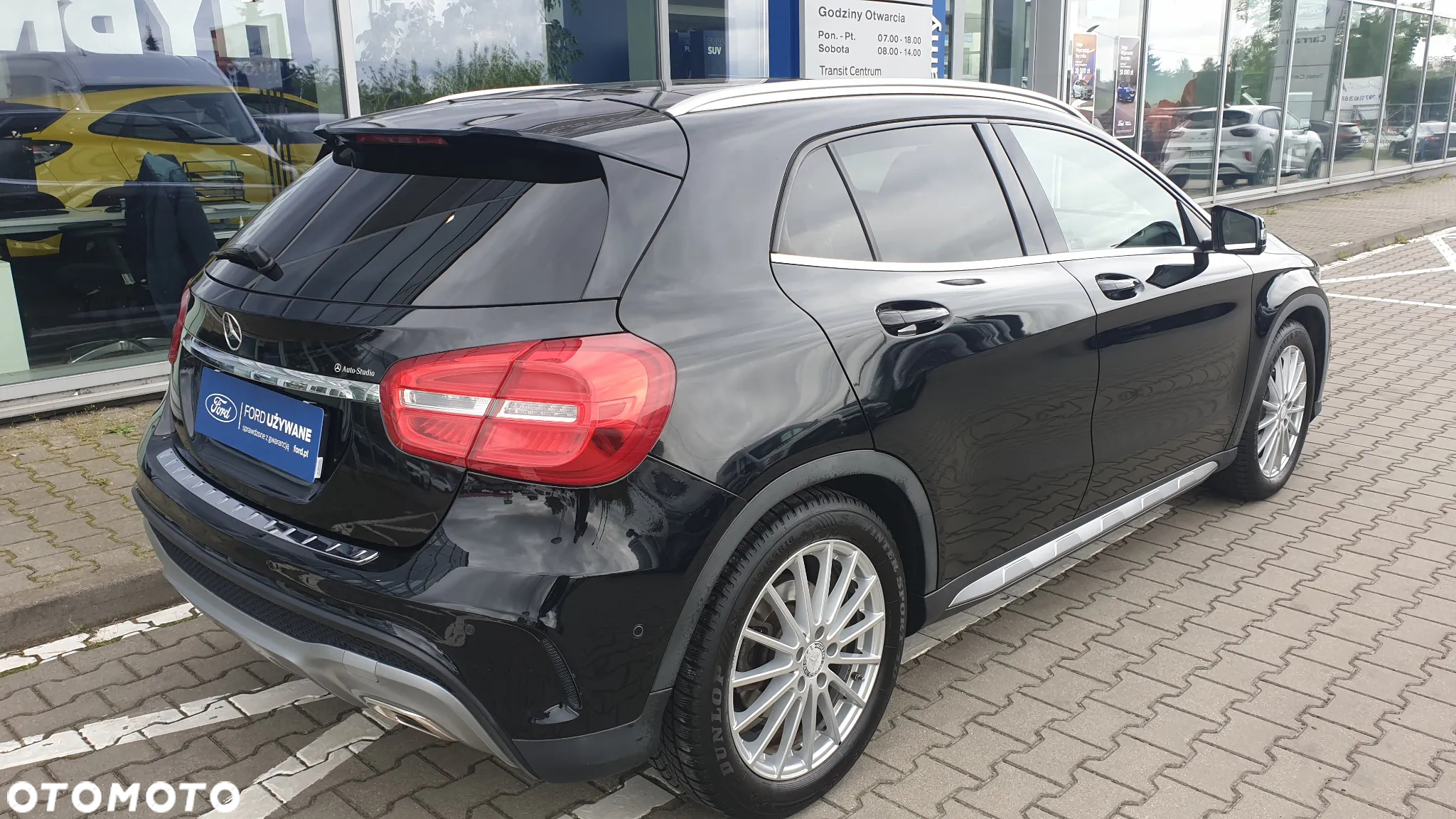 Mercedes-Benz GLA 250 4-Matic - 11