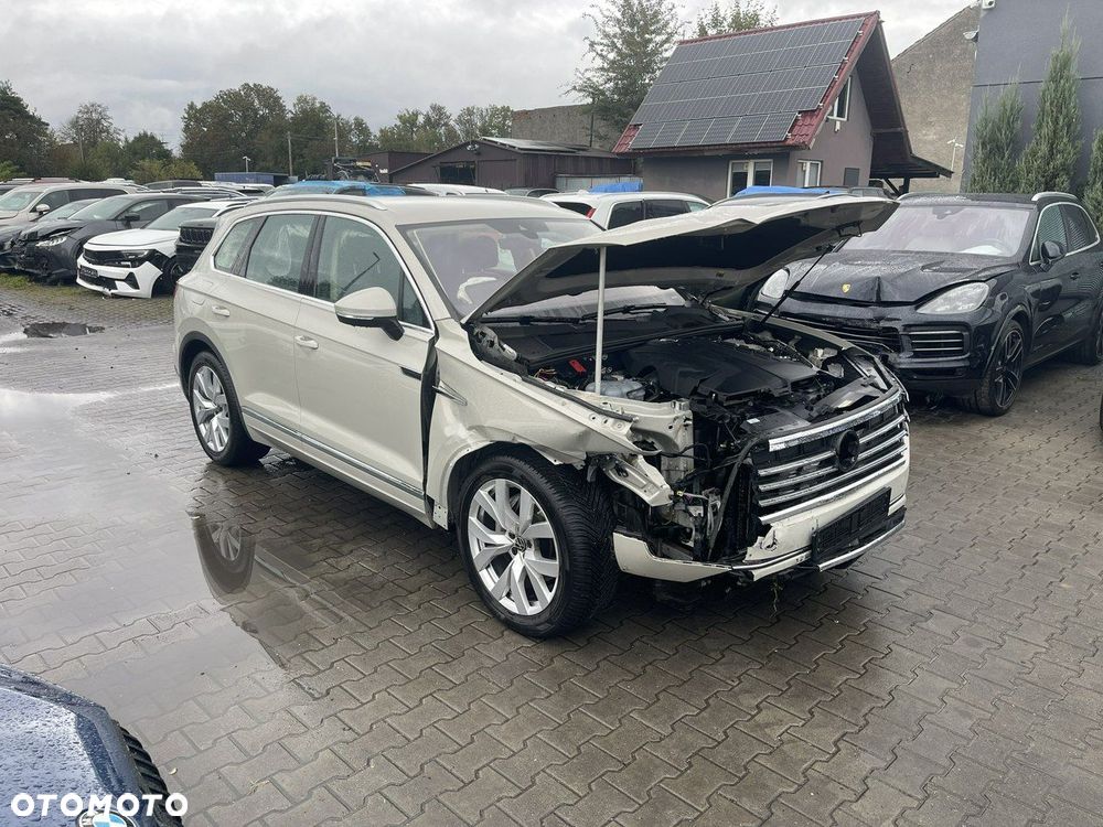 Volkswagen Touareg 3.0 V6 TDI 4Motion Elegance - 3