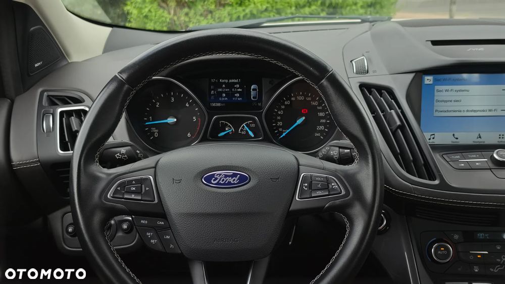 Ford Kuga 2.0 TDCi 2x4 Vignale - 23