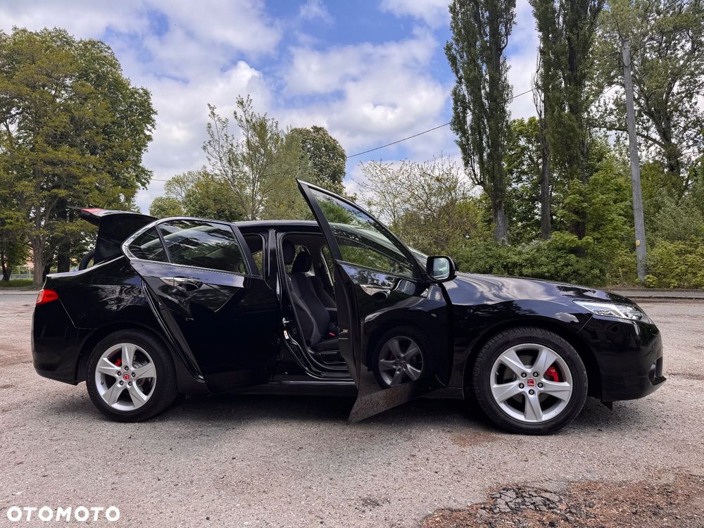Honda Accord 2.0 Elegance 50 Jahre Edition - 6