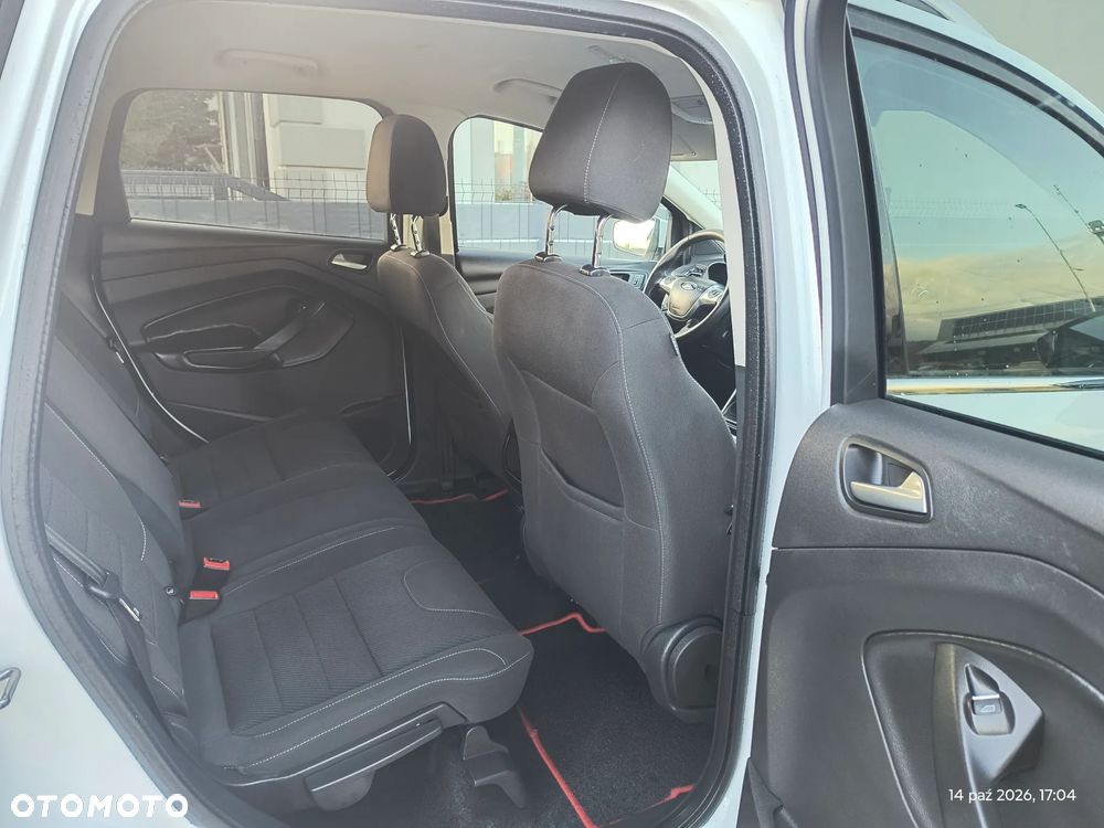Ford Kuga 1.6 EcoBoost 2x4 Trend - 12