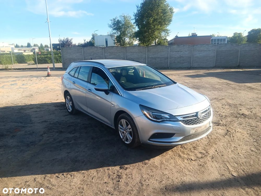 Opel Astra - 1