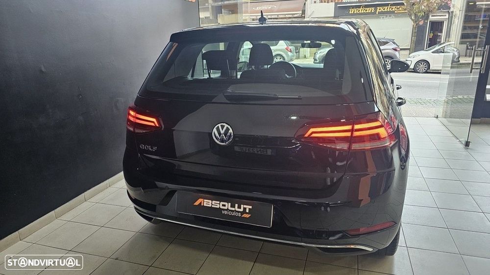 VW Golf 1.6 TDI Confortline - 9