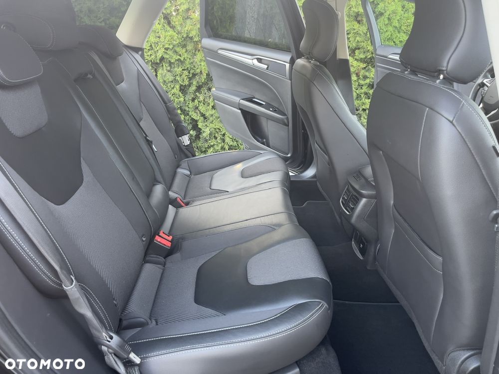 Ford Mondeo - 26