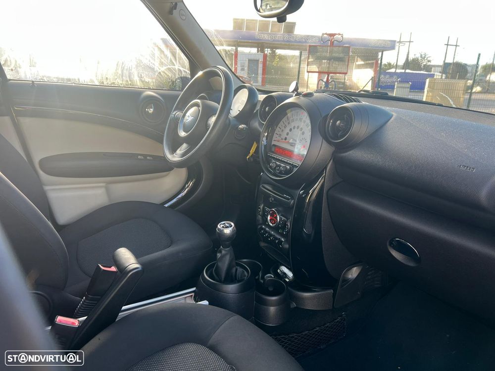 MINI Countryman One D - 19