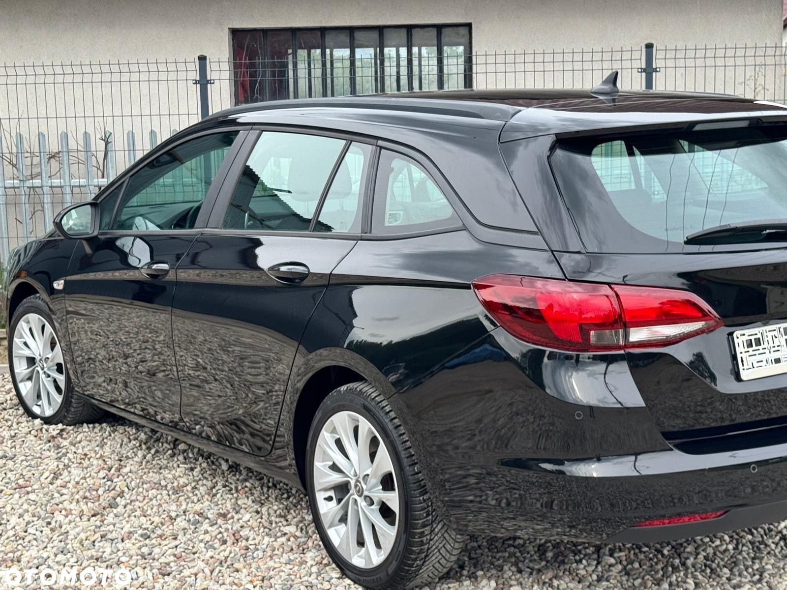 Opel Astra 1.6 D (CDTI) Start/Stop Sports Tourer Edition - 20