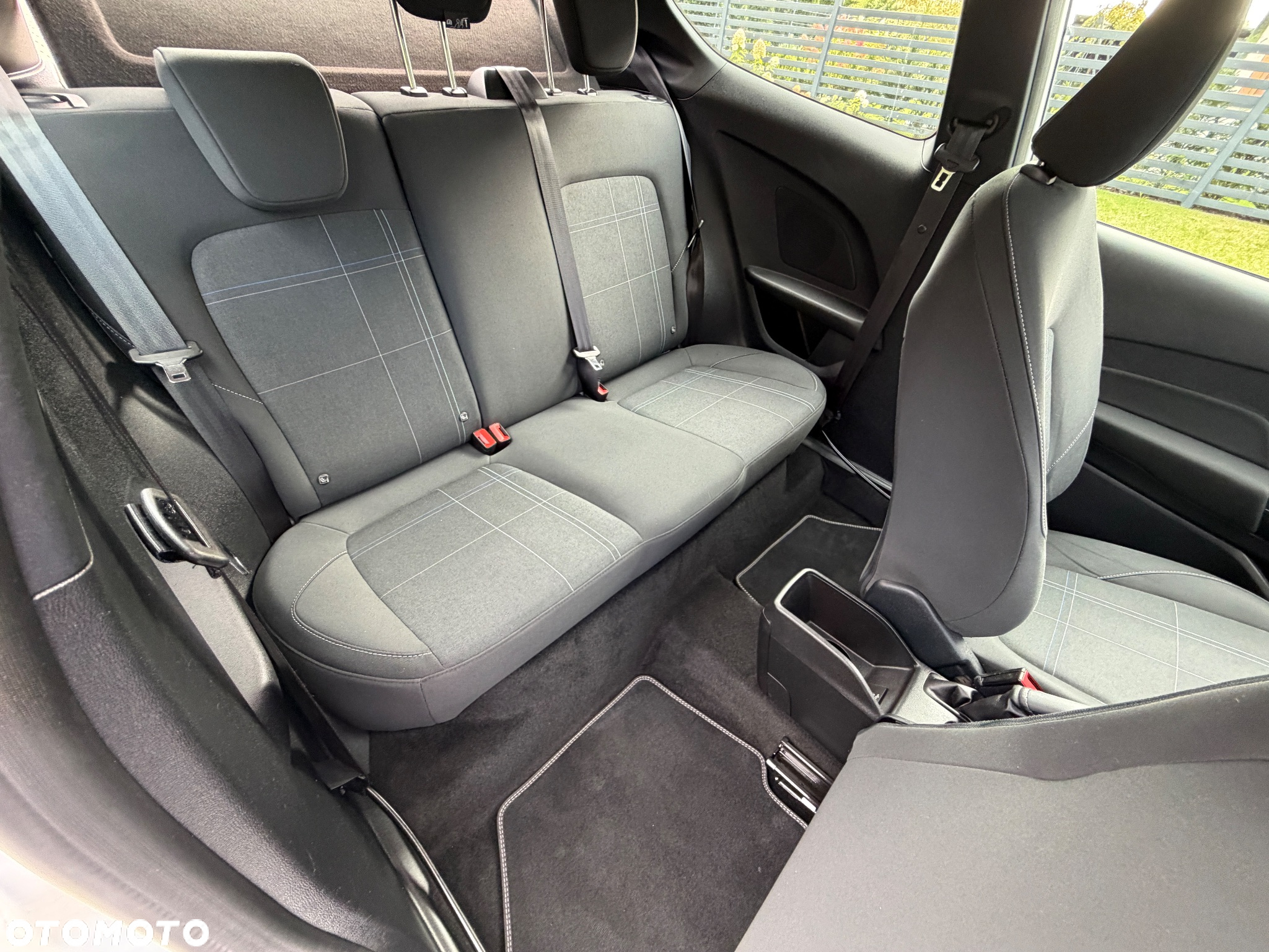 Ford Fiesta 1.1 S&S COOL&CONNECT - 26