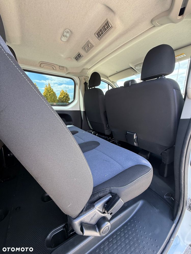 Opel Vivaro L2H1 2,9t Elegance Business - 21