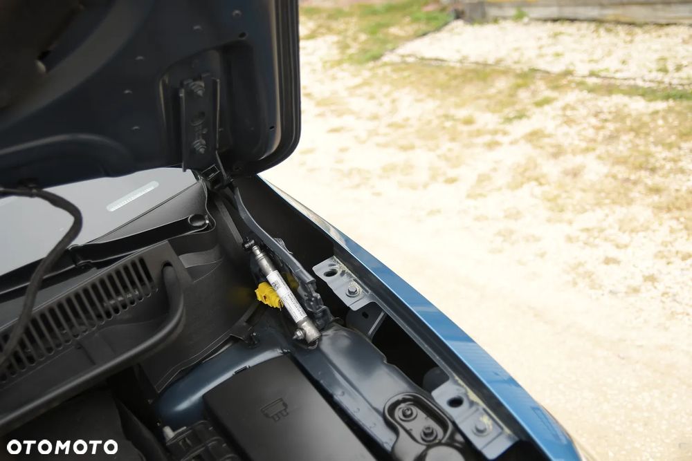 Volkswagen Touran 2.0 TDI SCR Highline - 36