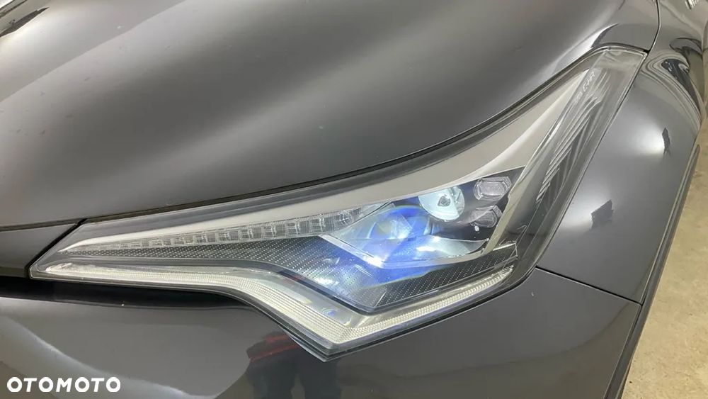 Toyota C-HR Lounge - 20