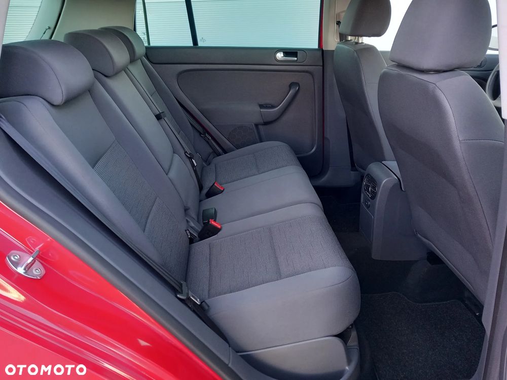 Volkswagen Golf Plus - 9