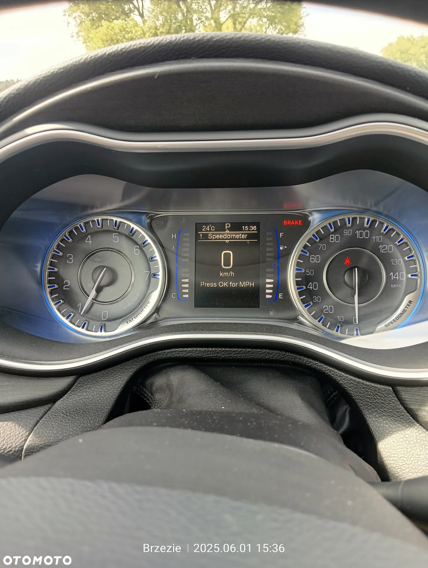 Chrysler 200 - 23