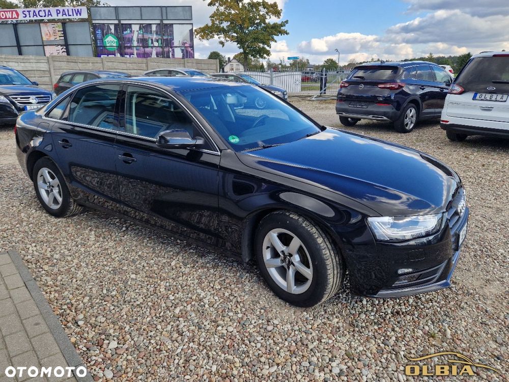 Audi A4 Limousine - 12