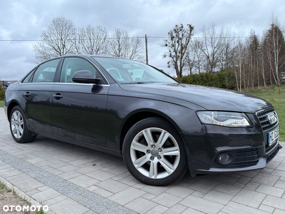 Audi A4 Limousine - 18