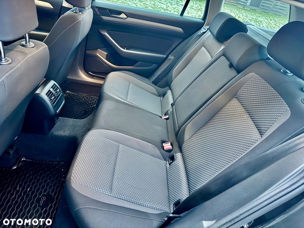 Volkswagen Passat ver-1-5-tsi-evo-business - 11