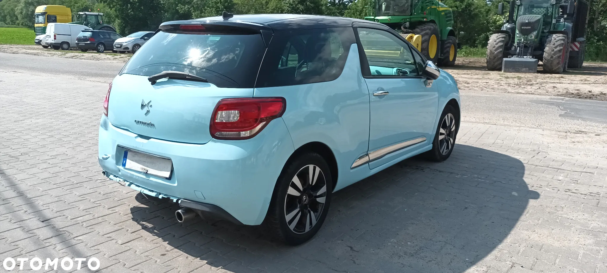 Citroën DS3 1.6 HDi SoChic - 12