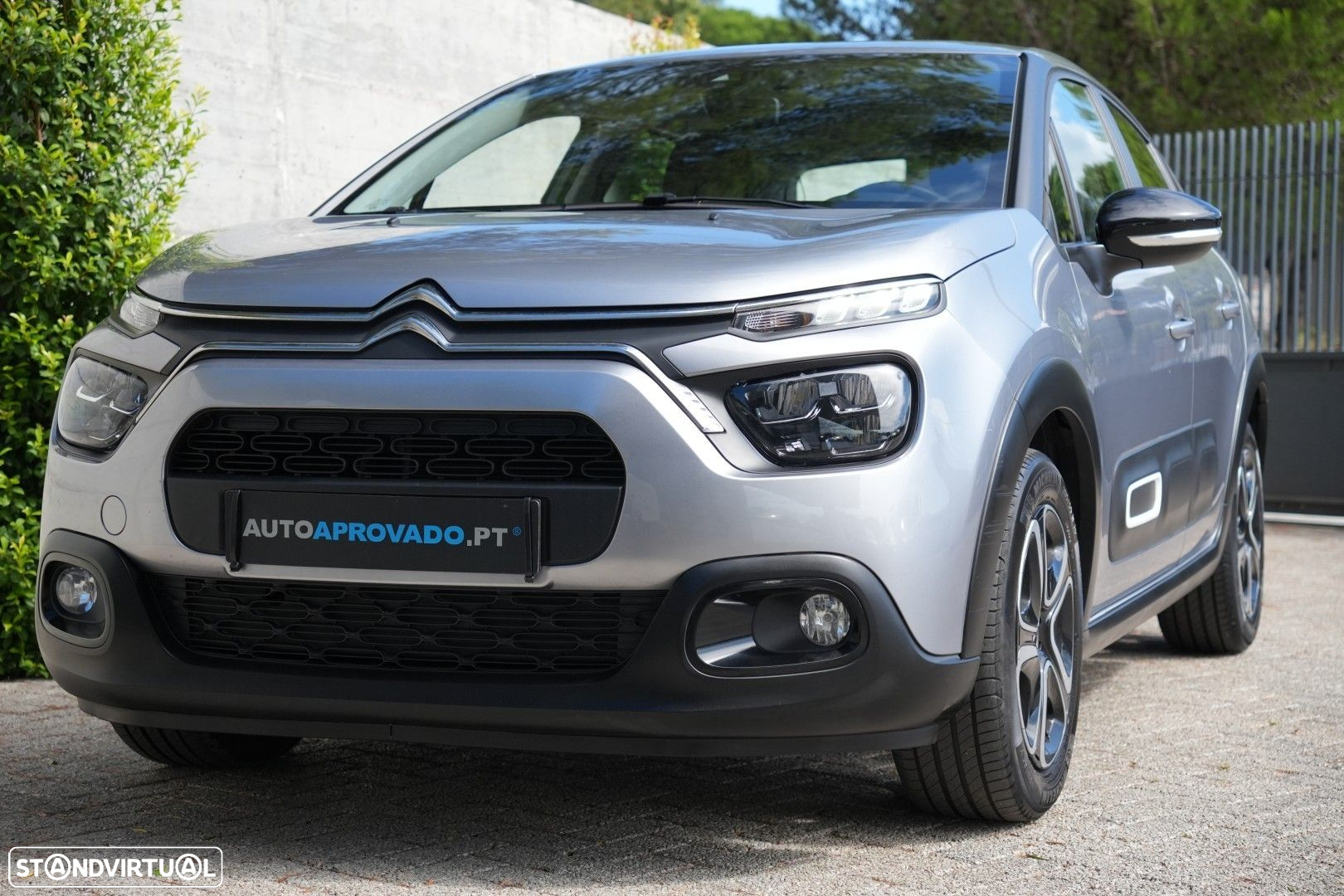 Citroën C3 1.2 PureTech Shine - 26