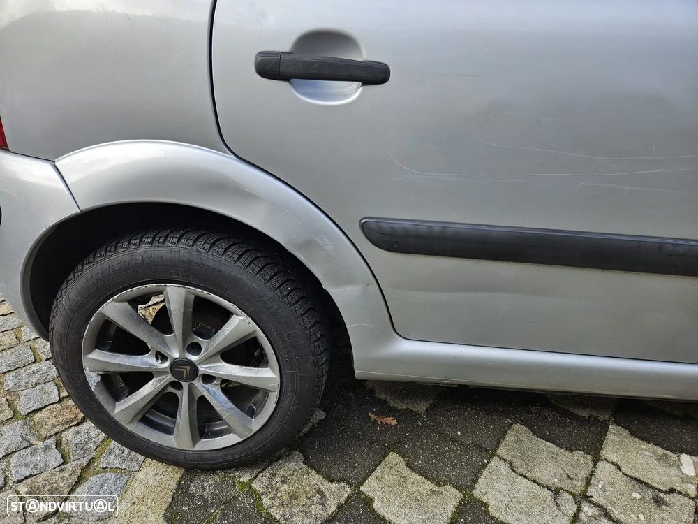 Citroën C3 1.4 HDi SX + - 5