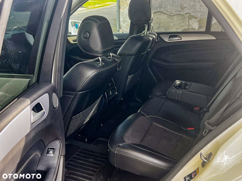 Mercedes-Benz ML 350 BlueTEC 4-Matic - 3