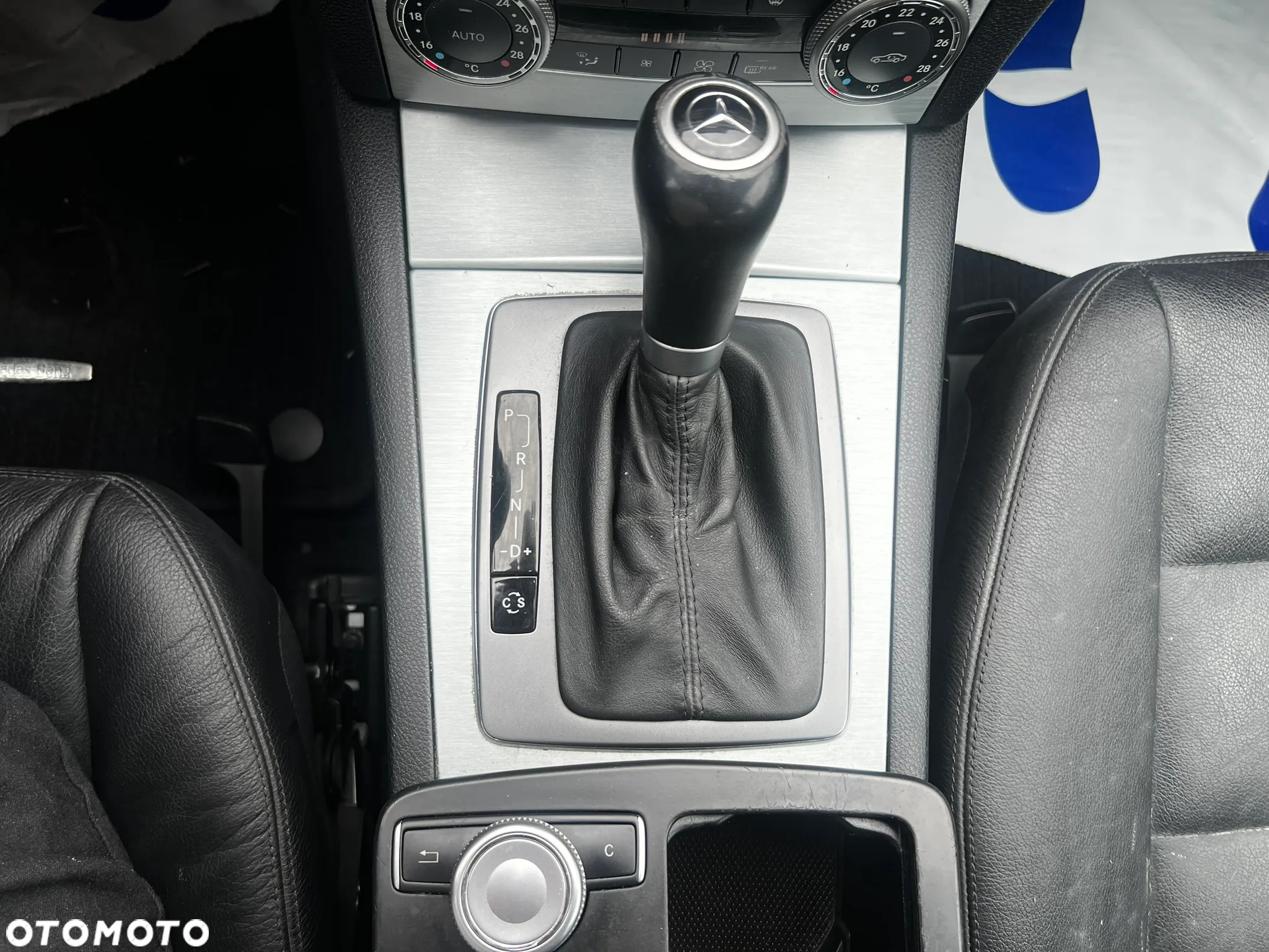 Mercedes-Benz Klasa C 220 T CDI DPF Automatik Avantgarde - 24