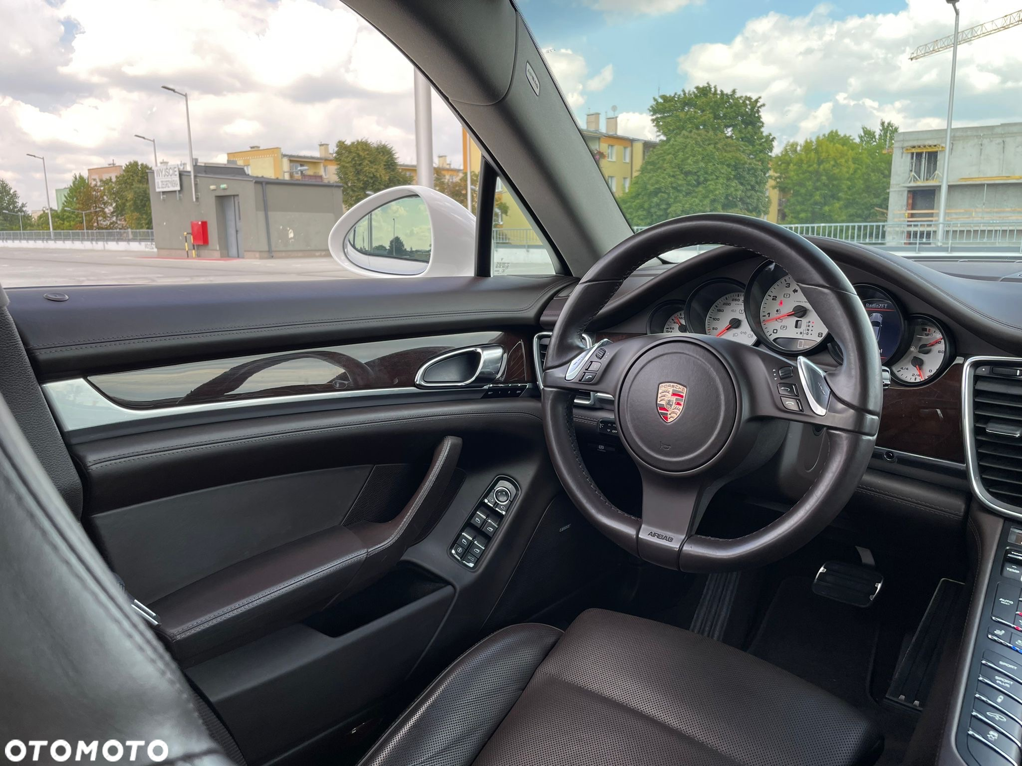 Porsche Panamera 4S - 19