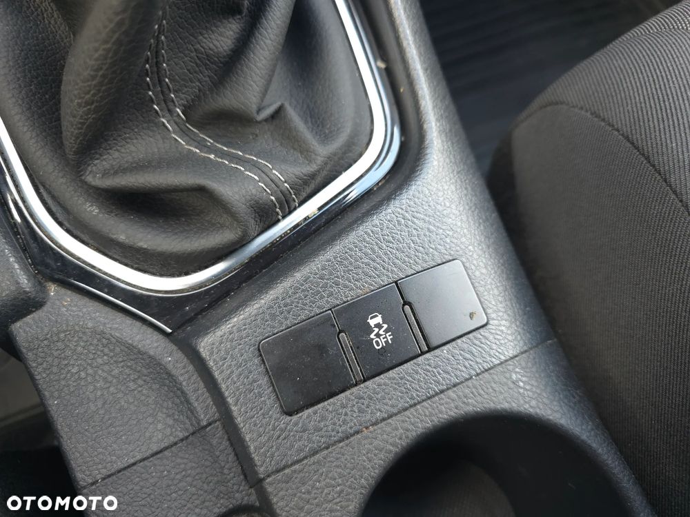 Toyota Auris 1.6 Premium - 29