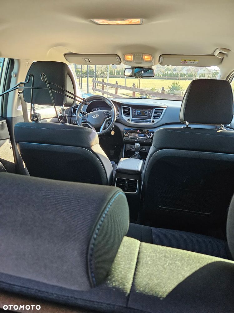 Hyundai Tucson 1.6 GDI BlueDrive Comfort 2WD - 16