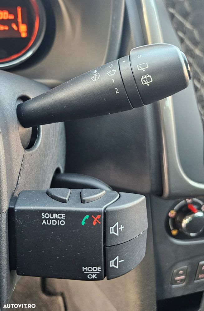 Dacia Logan TCe 90 Prestige - 11