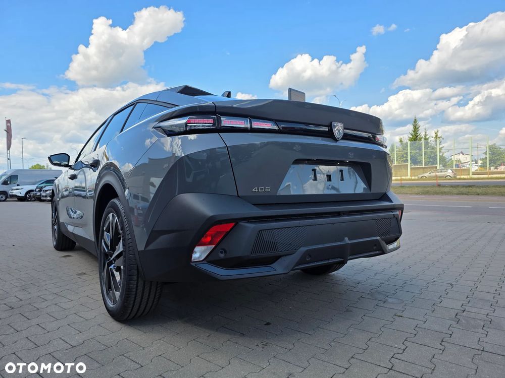 Peugeot 408 1.2 PureTech mHEV Business S&S e-DSC6 - 8