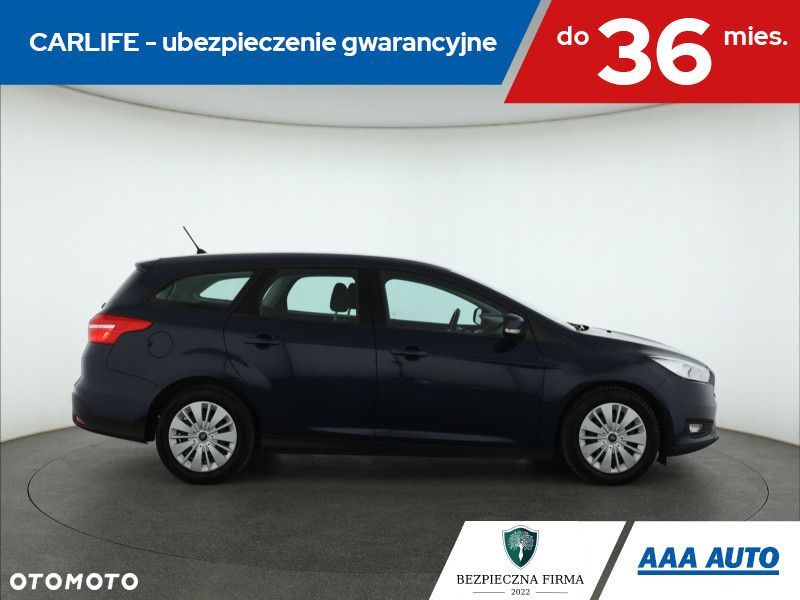 Ford Focus SW - 8