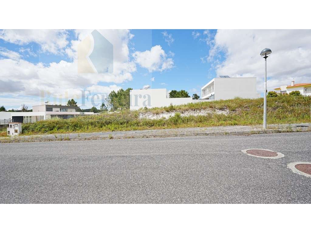 Lote de terreno com 509 m2, para construção de moradia unifamiliar ... - Grande imagem: 3/9