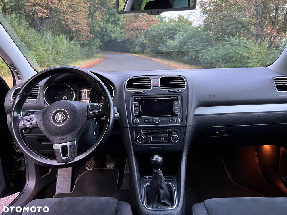 Volkswagen Golf 2.0 TDI DPF Highline - 14