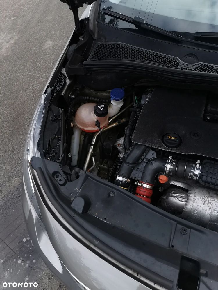 Peugeot 2008 BlueHDi 100 STOP & START Active - 7