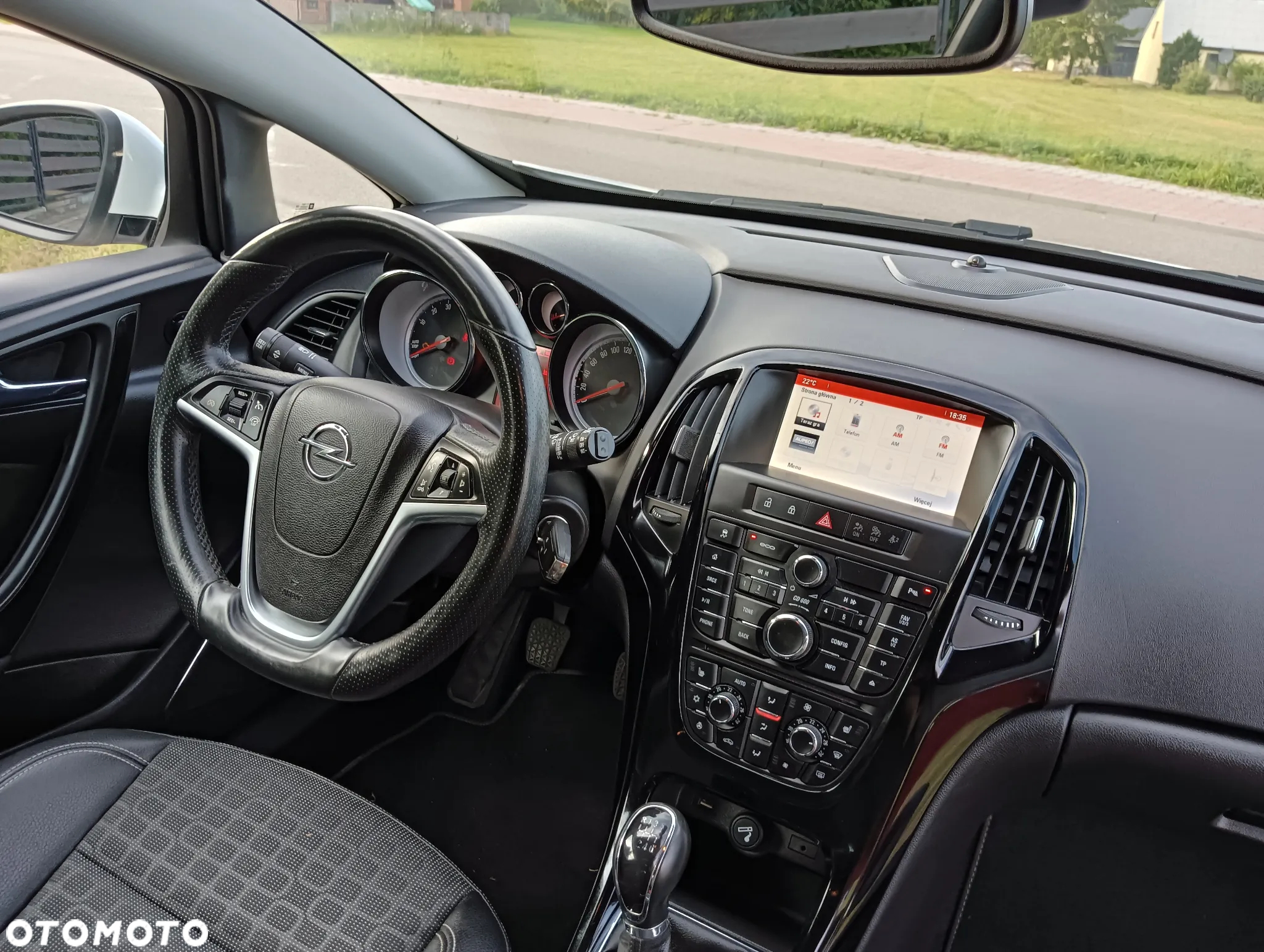 Opel Astra GTC 1.4 Turbo Edition - 17