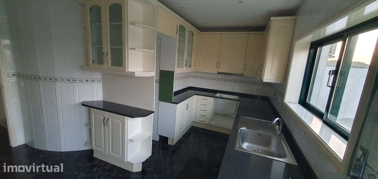 Apartamento T2 - Lomba - Grande imagem: 3/9