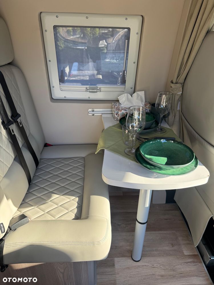 Mercedes-Benz Sprinter 319 Kamper - 14