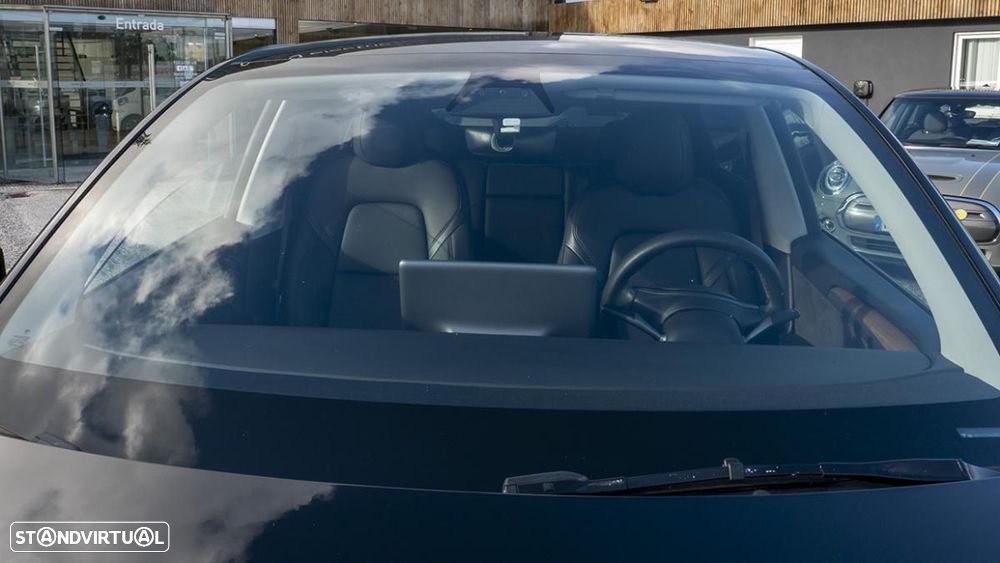 Tesla Model Y Long Range Dual Motor AWD - 6