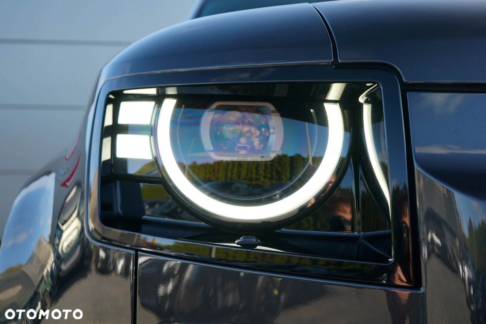 Land Rover Defender 3.0 D350 mHEV X-Dynamic HSE - 9