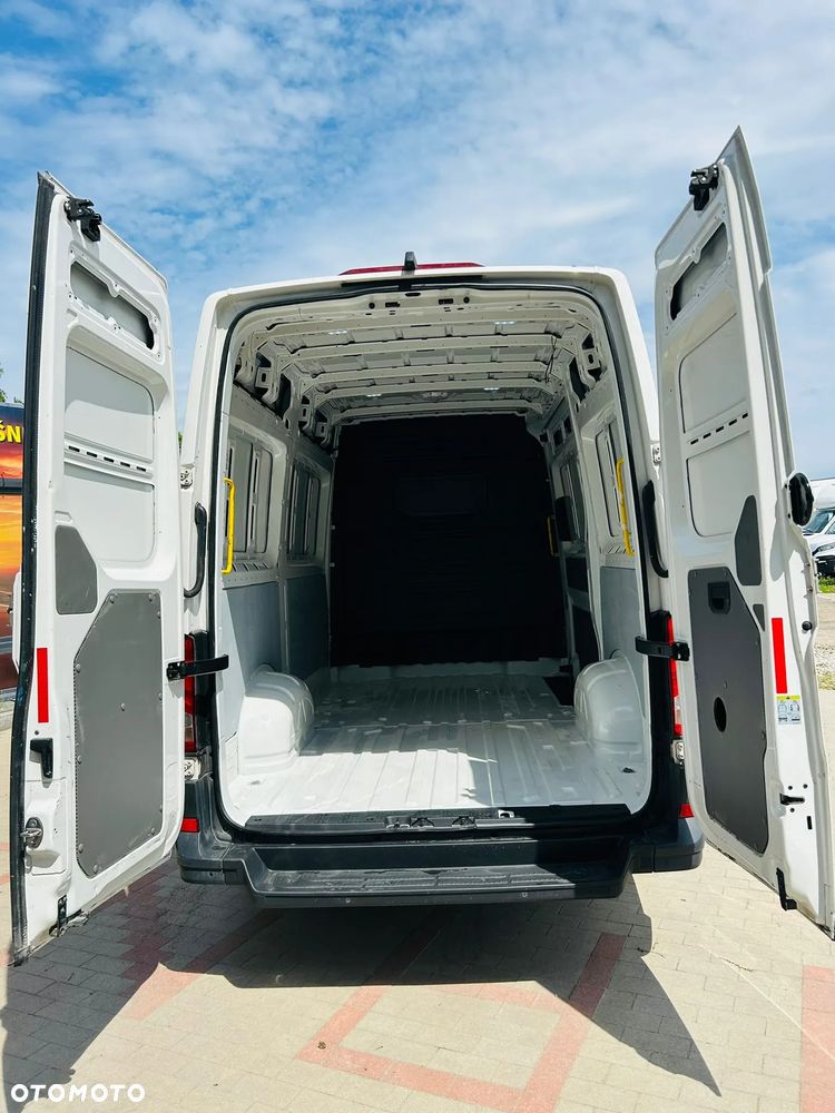 Volkswagen Crafter - 10