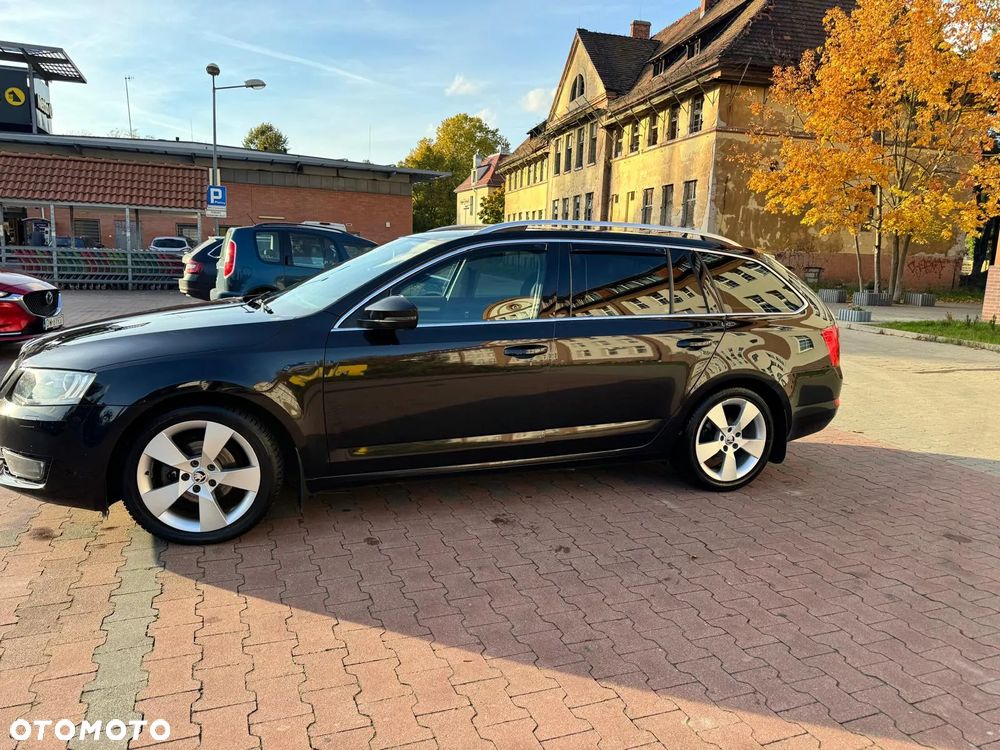 Skoda Octavia 1.6 TDI Ambition DSG - 2