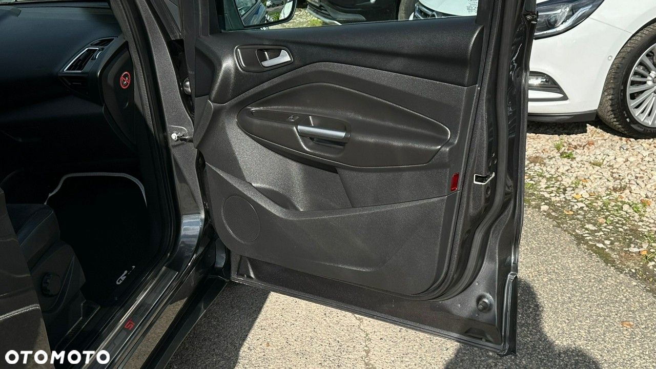 Ford Kuga - 30