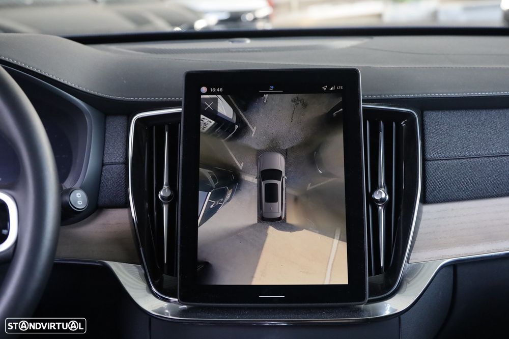 Volvo XC 90 2.0 T8 PHEV Plus Dark AWD - 23