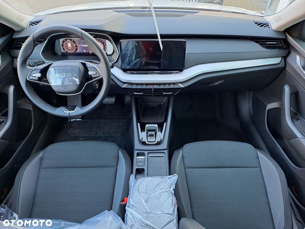 Skoda Octavia 1.5 TSI mHEV Drive Selection DSG - 8