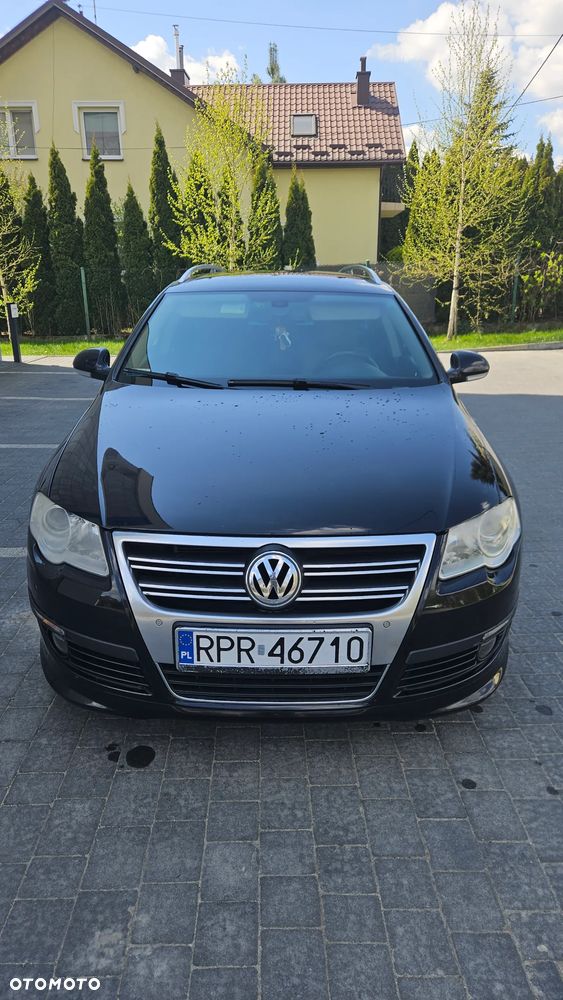 Volkswagen Passat 2.0 TDI Comfortline R-Style - 14