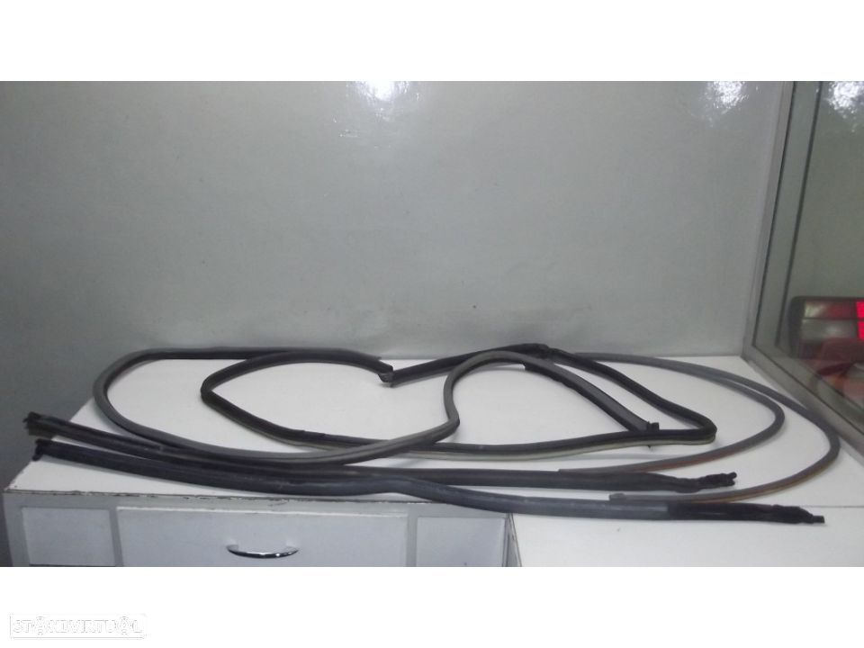 Opel manta B borrachas das portas em muito bom estado - 1