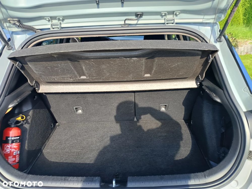 Hyundai i20 1.1 CRDi YES Gold - 9