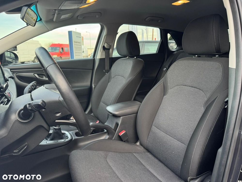 Hyundai i30 1.5 T-GDI 48V Smart - 23