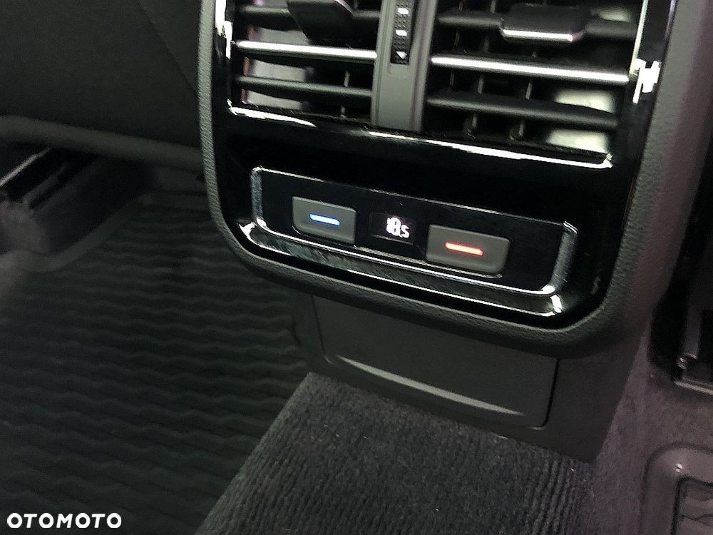 Volkswagen Passat 2.0 TDI BMT Highline - 28
