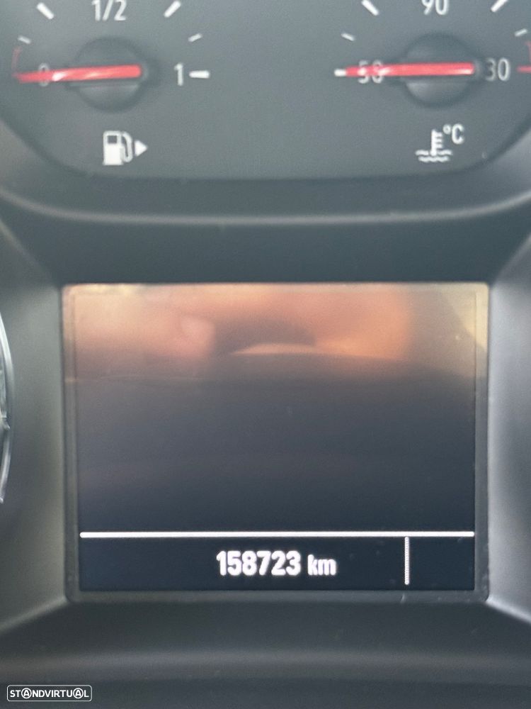 Opel Astra Sports Tourer - 16