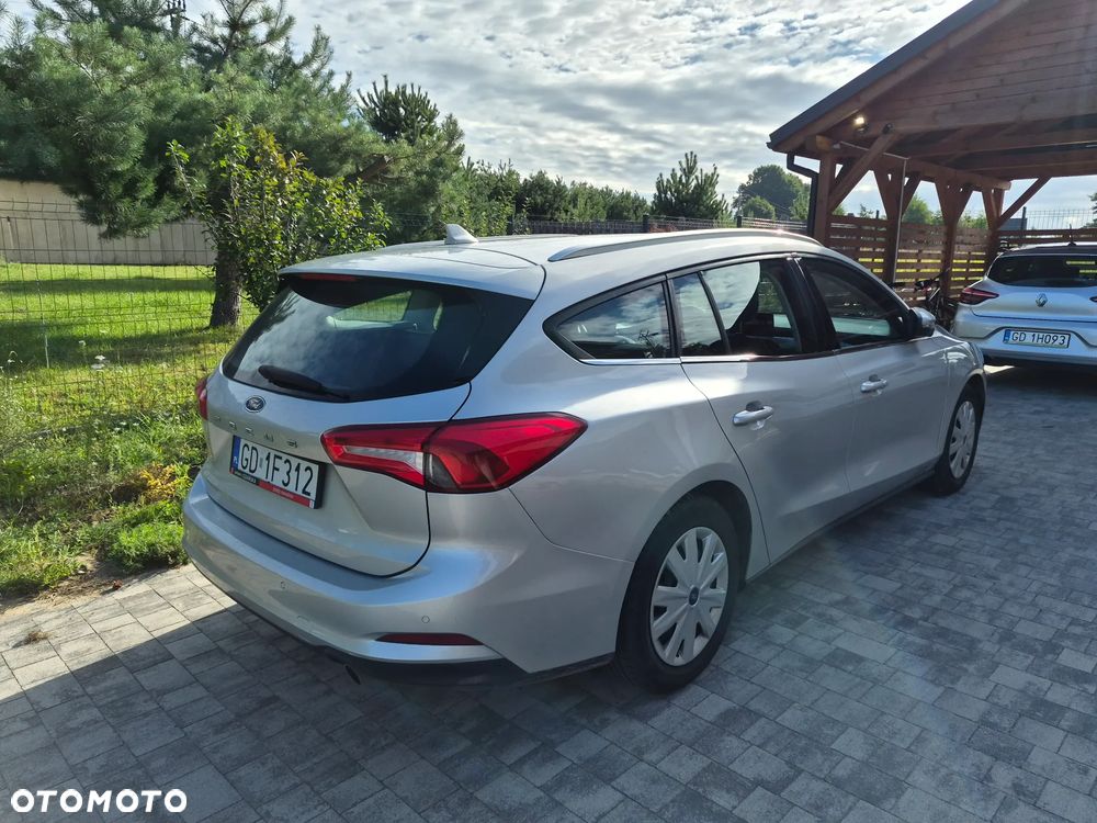 Ford Focus 1.0 EcoBoost Start-Stopp-System COOL&CONNECT - 4